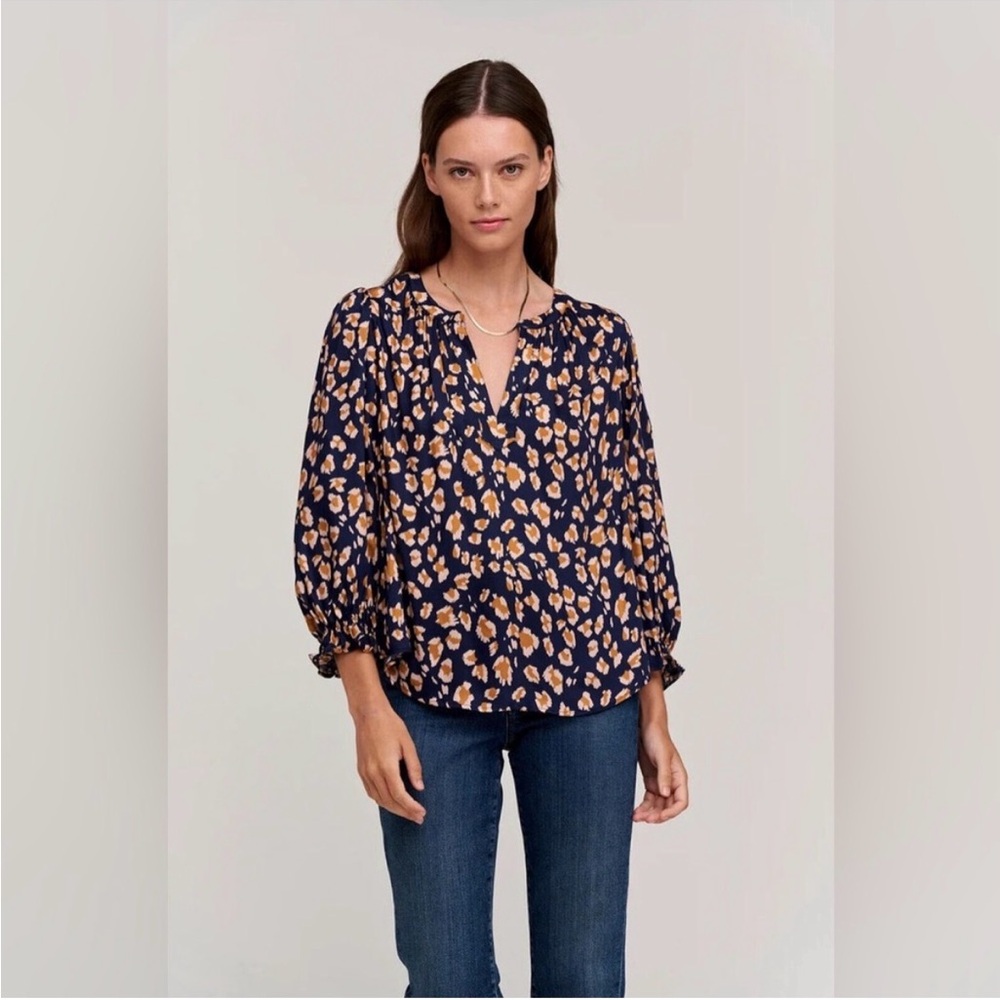 Velvet by Graham & Spencer Navy and Yellow Blouse
